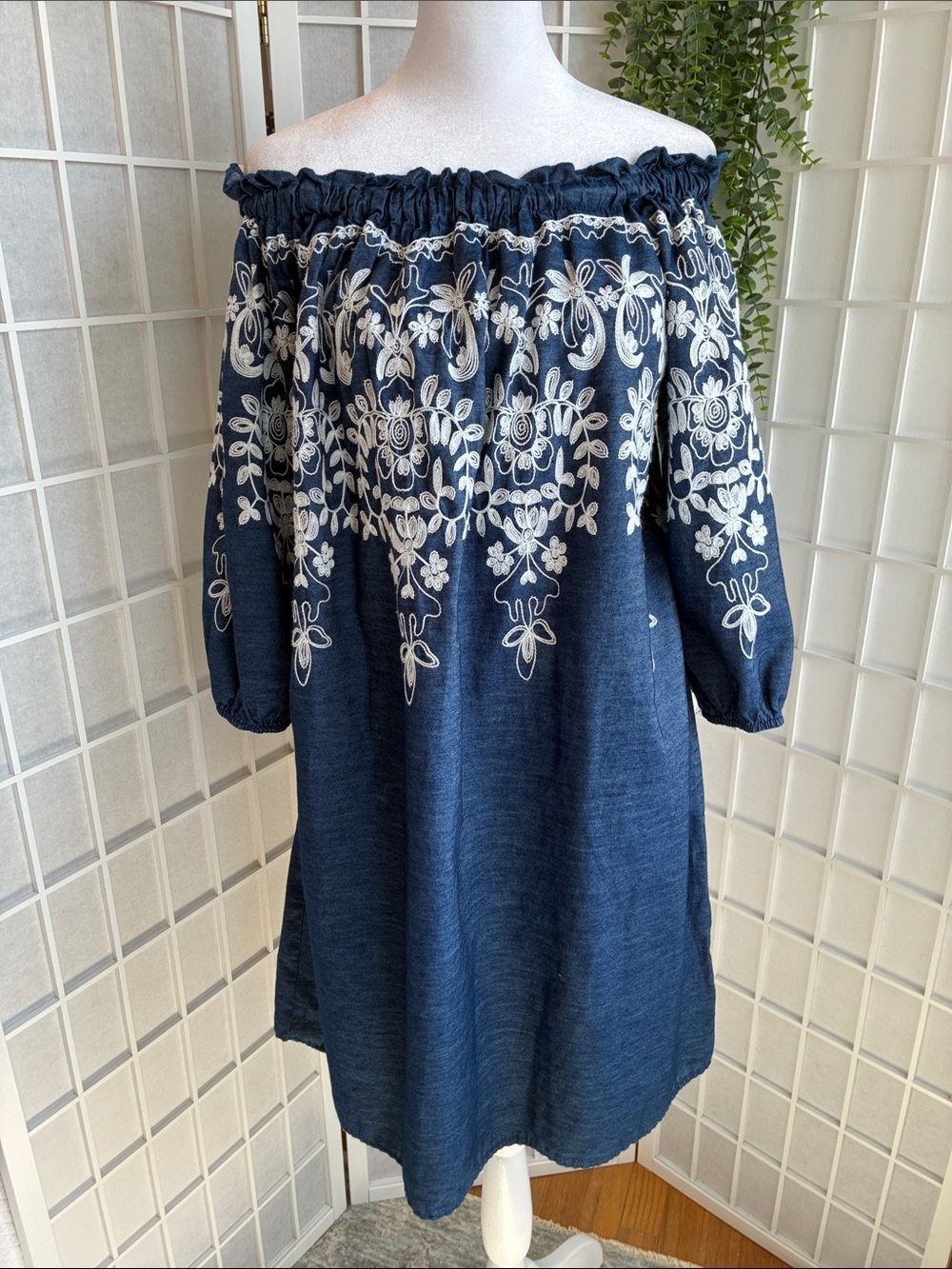 Navy Off-Shoulder Women’s Dress Beautifully Embroidered White Floral Pattern M
